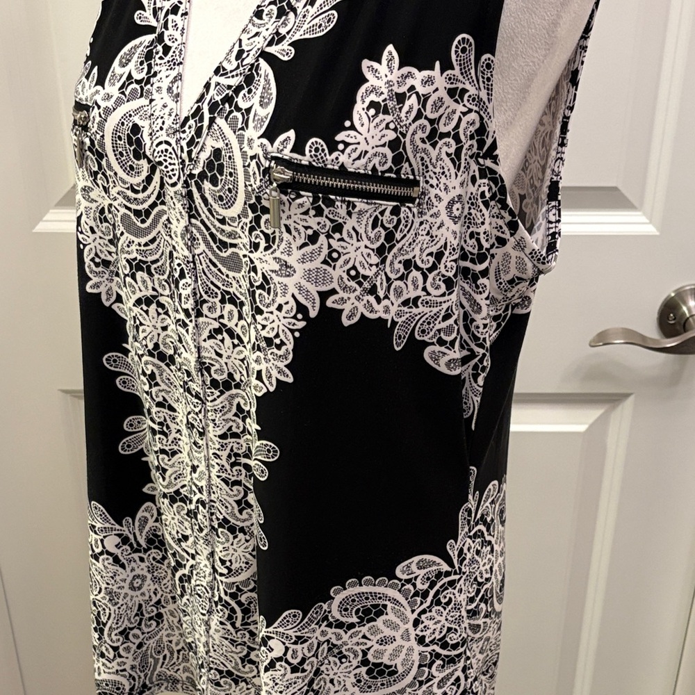 INC International Concepts Black and White Paisley Sleeveless Blouse Large - Picture 9 of 15
